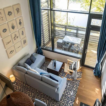 Spacious Mansion With Pools 펜션 Antoing